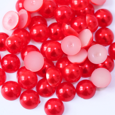 Perles de plastique demi-rondes rouges de 3 mm